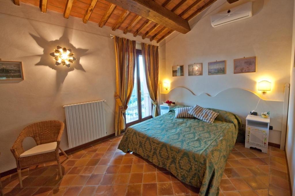 Podere Chiaromonte Palaia Habitación foto